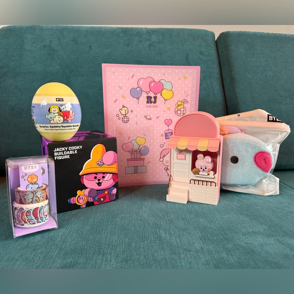 BT21 Character Merchandise Set